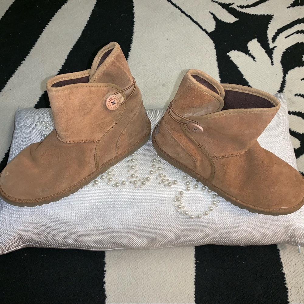 Uggs K Leona Mini Classic Mini  Boot